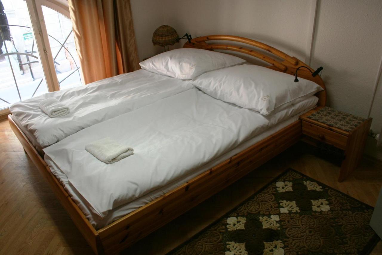 Walking Bed Budapest Hostel Værelse billede